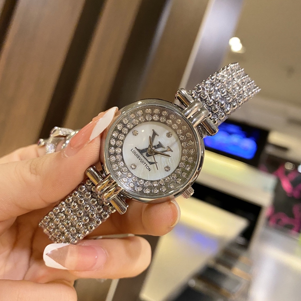 ブランド時計背面デザイン